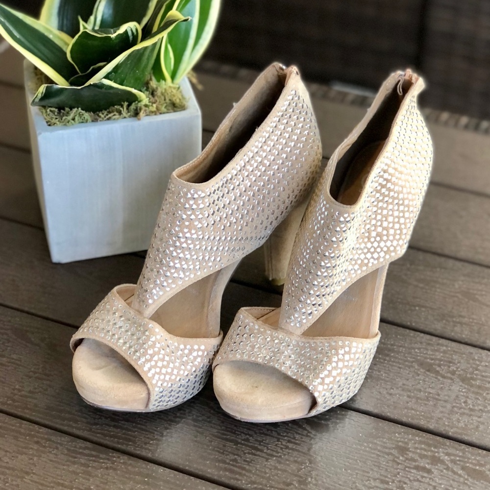 JEFFREY CAMPBELL Ibiza Rally Sandal in Beige